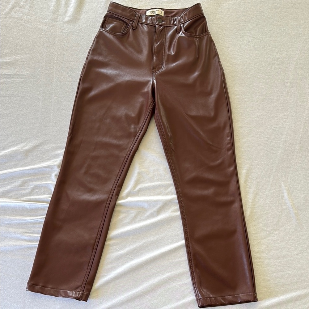 Abercrombie 90’s straight leg Brown Faux Leather Pants